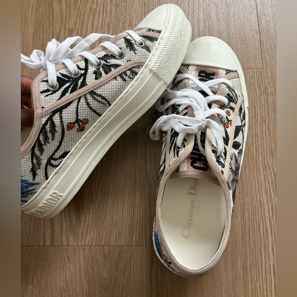 Walk ‘n’ Dior tweed tweed trainers
